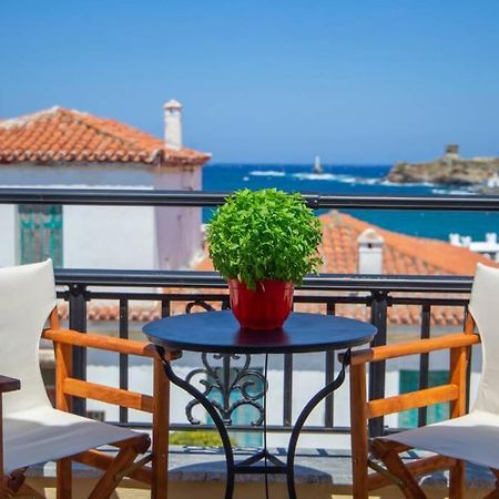 Seaview Stylish Flat In Andros - Walk To Beach Ngoại thất bức ảnh