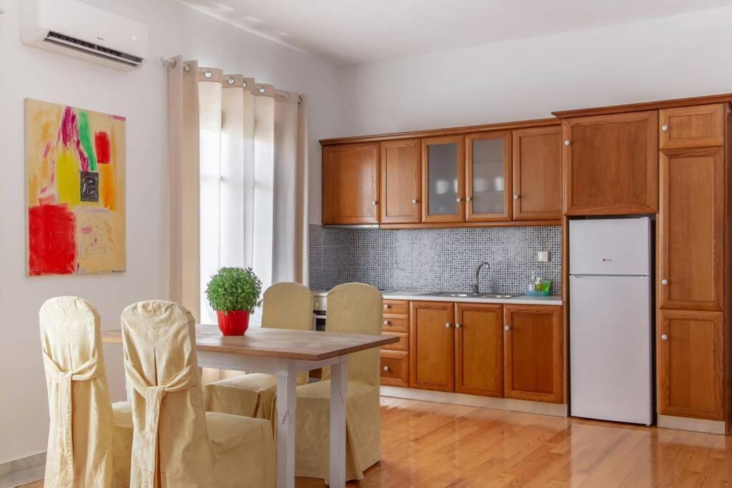 Seaview Stylish Flat In Andros - Walk To Beach Ngoại thất bức ảnh
